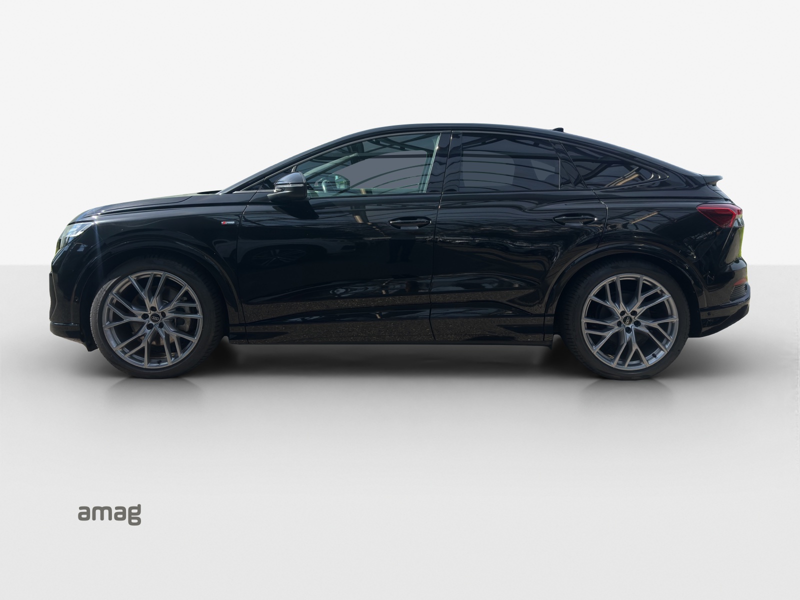 Audi Q4 e-tron - Bild folgt... 1