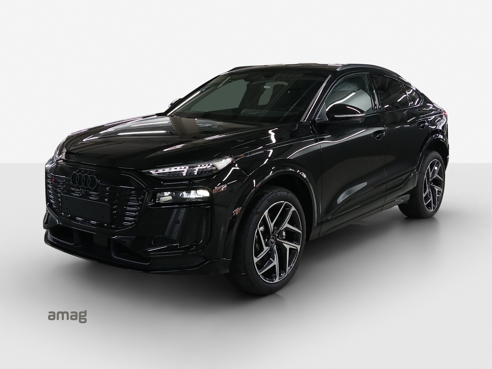AUDI SQ6