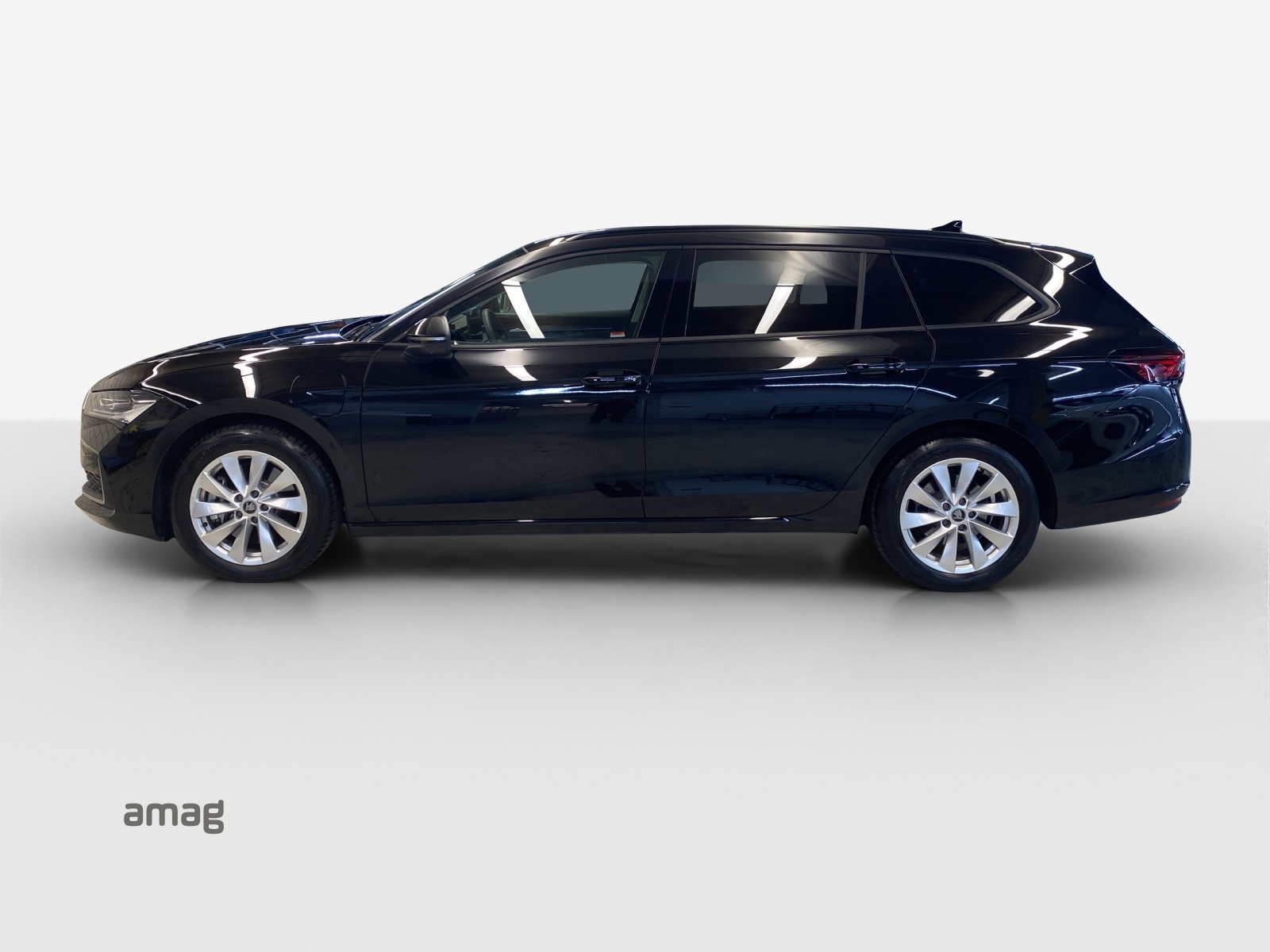 Škoda Superb - Image à venir... 1