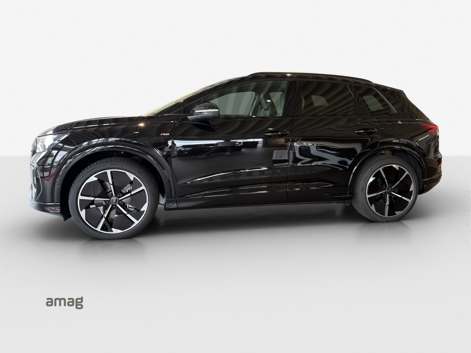 Audi Q4 e-tron - Bild folgt... 1