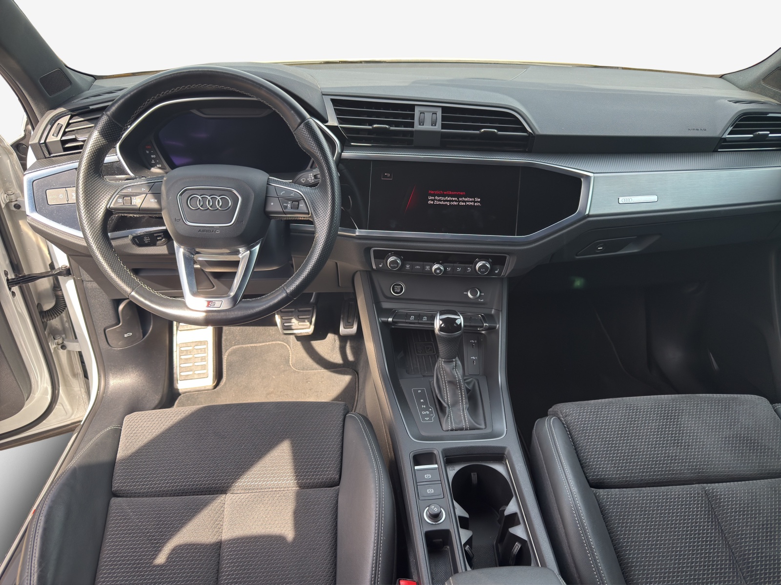 Audi Q3 - Bild folgt... 1