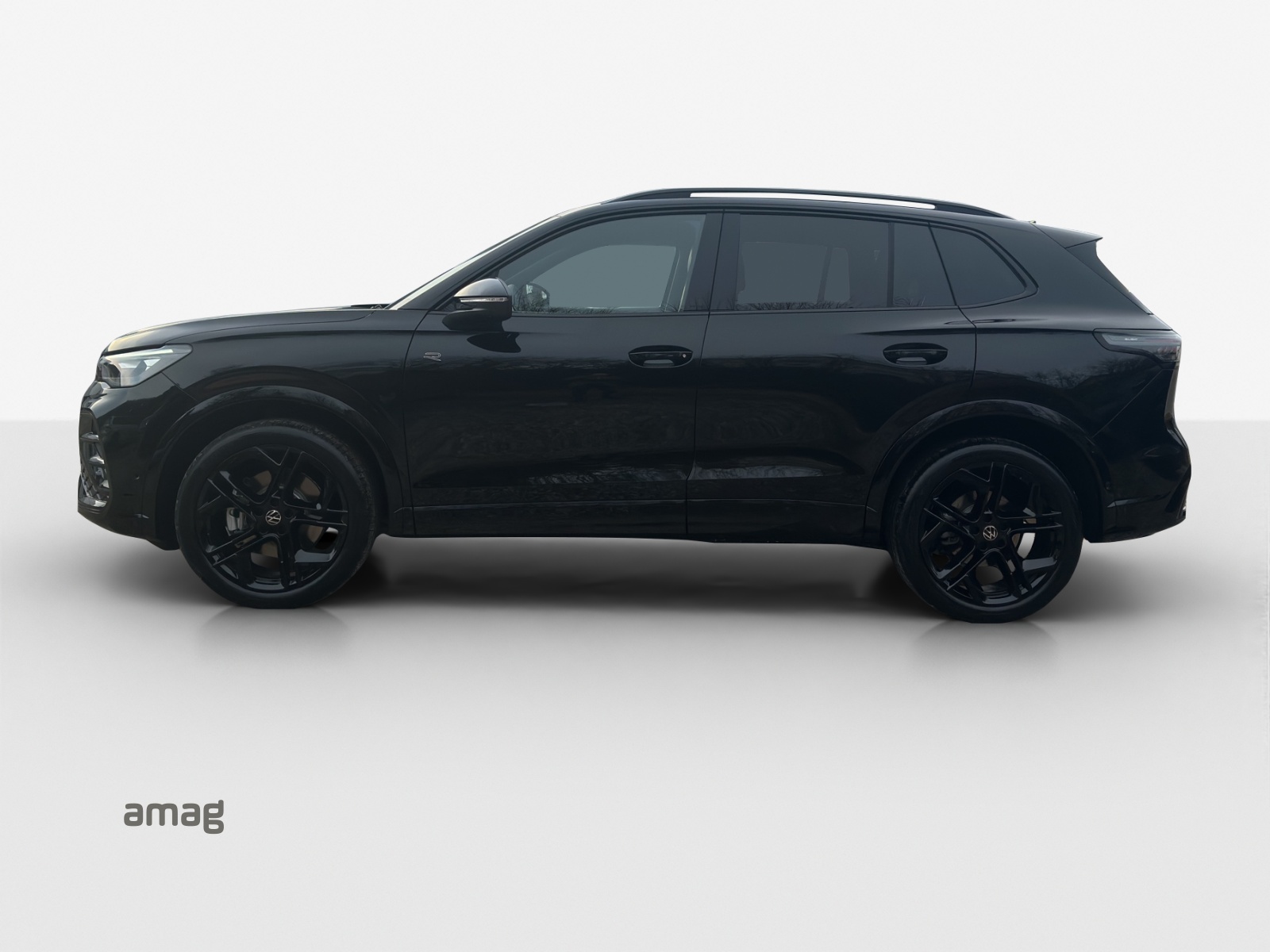 VW Tiguan - Image coming soon... 1
