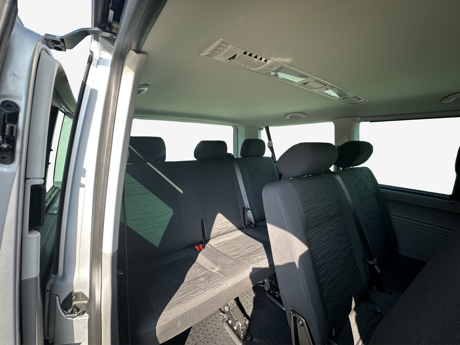 VW Nutzfahrzeuge Transporter - Bild folgt... 1