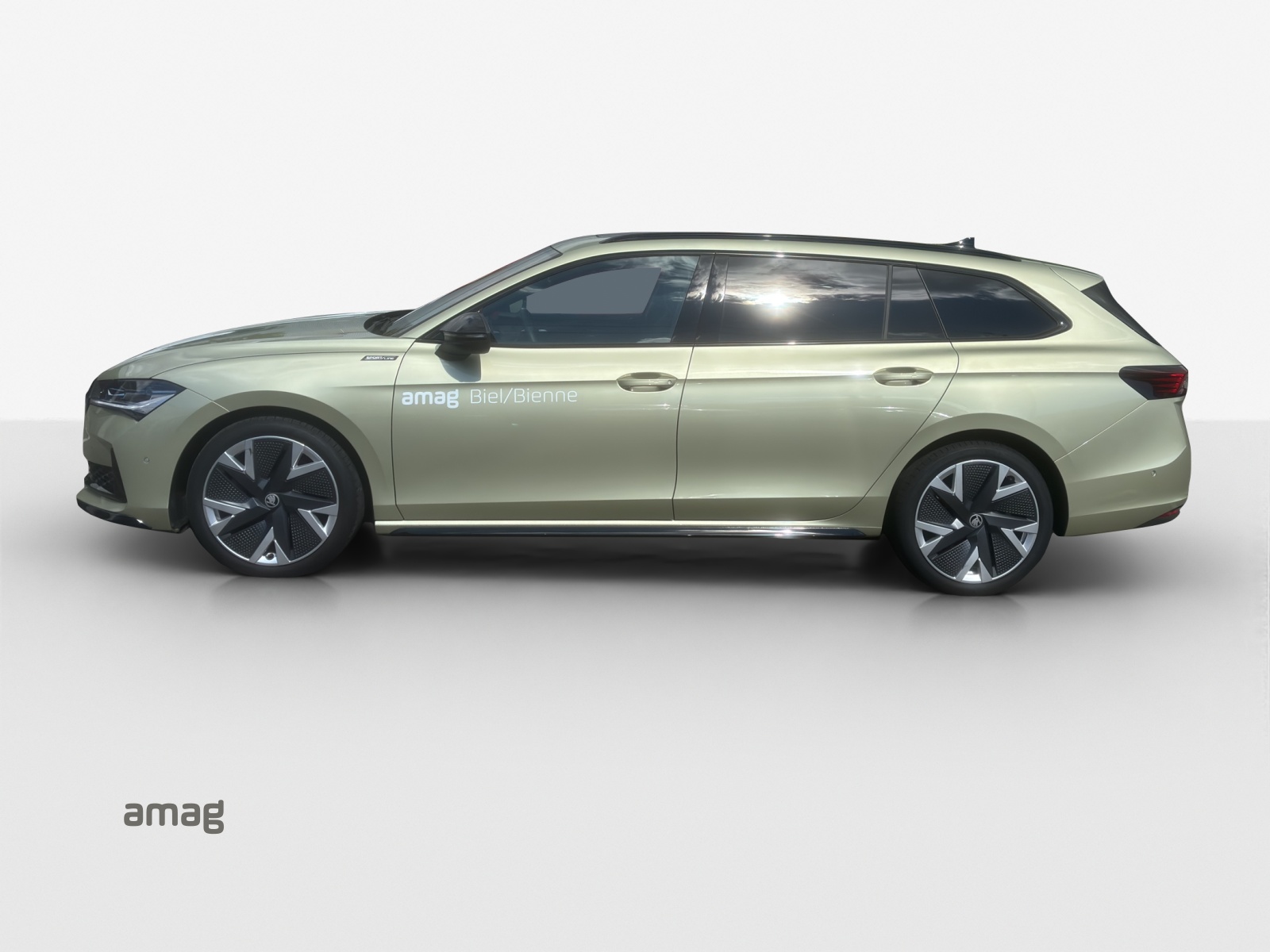 Škoda Superb - Image coming soon... 1