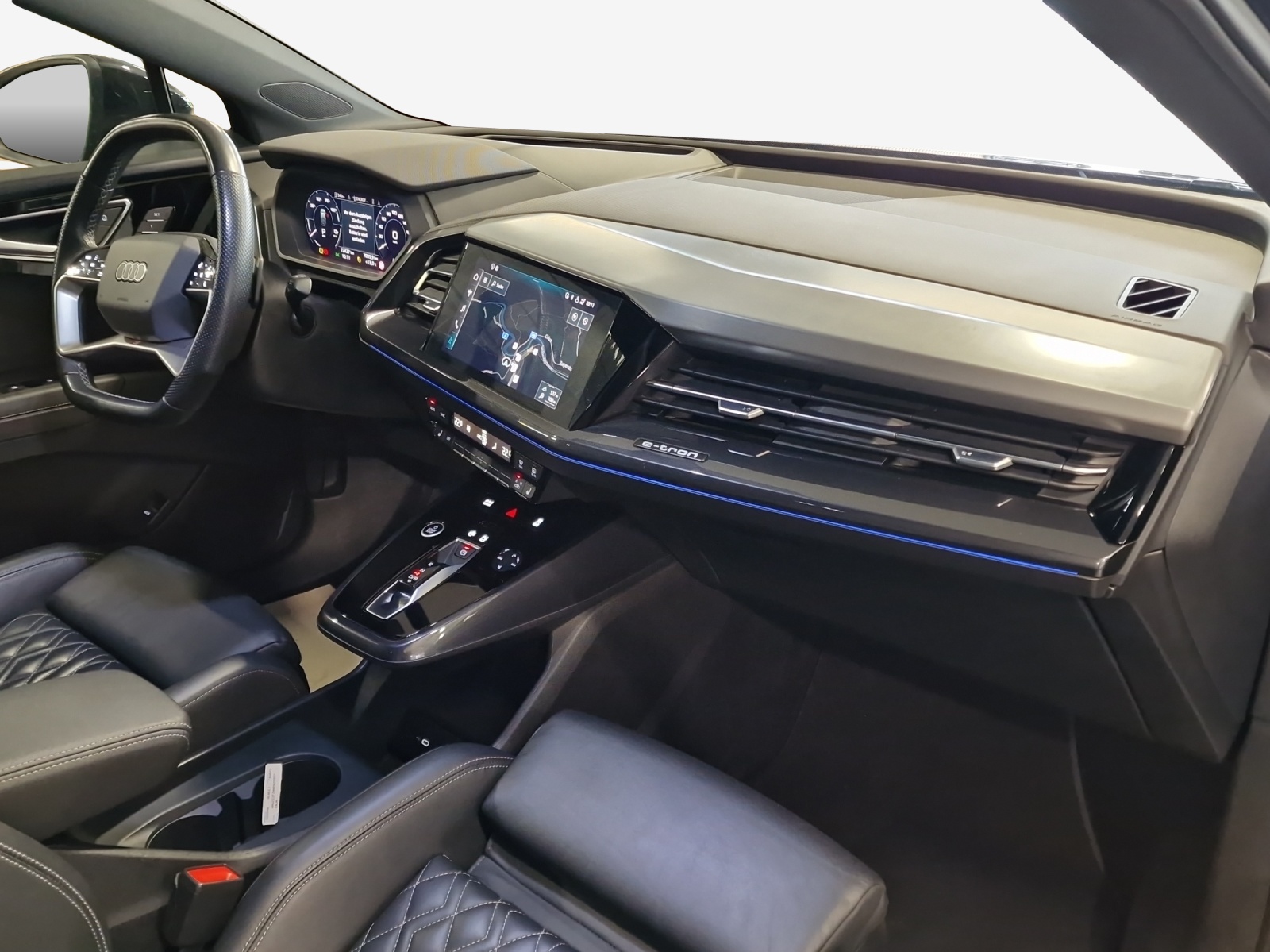 Audi Q4 e-tron - Bild folgt... 1