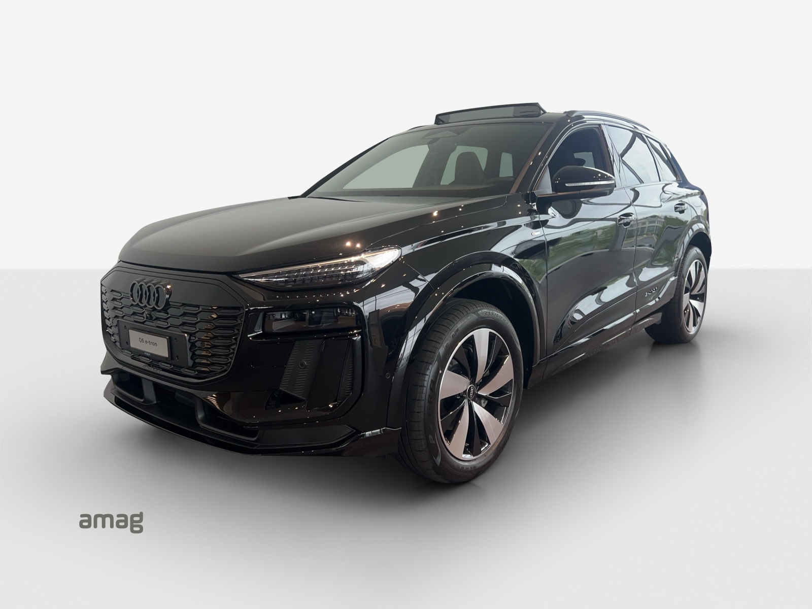 AUDI Q6
