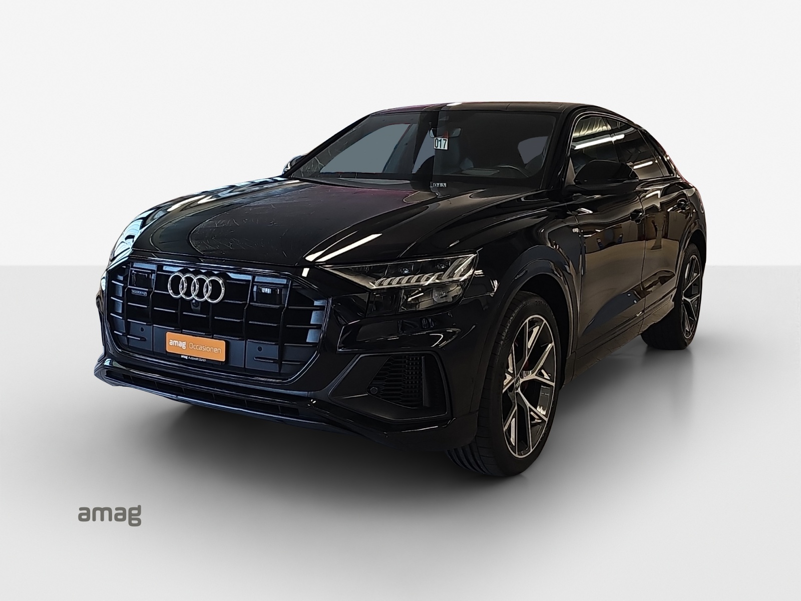 Offerta di leasing e abbonamento auto Audi Q8