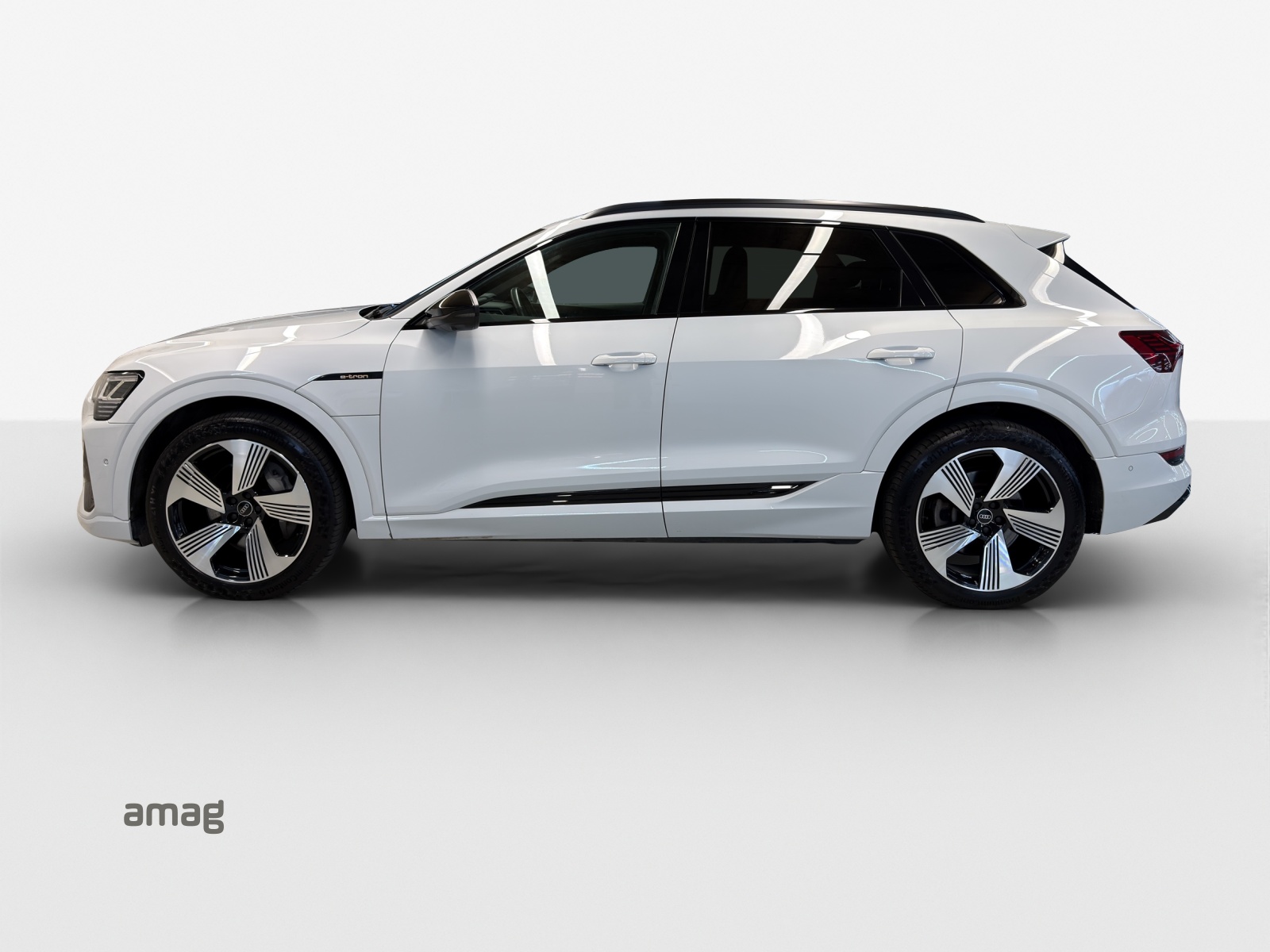 Audi e-tron - Immagine in arrivo... 1