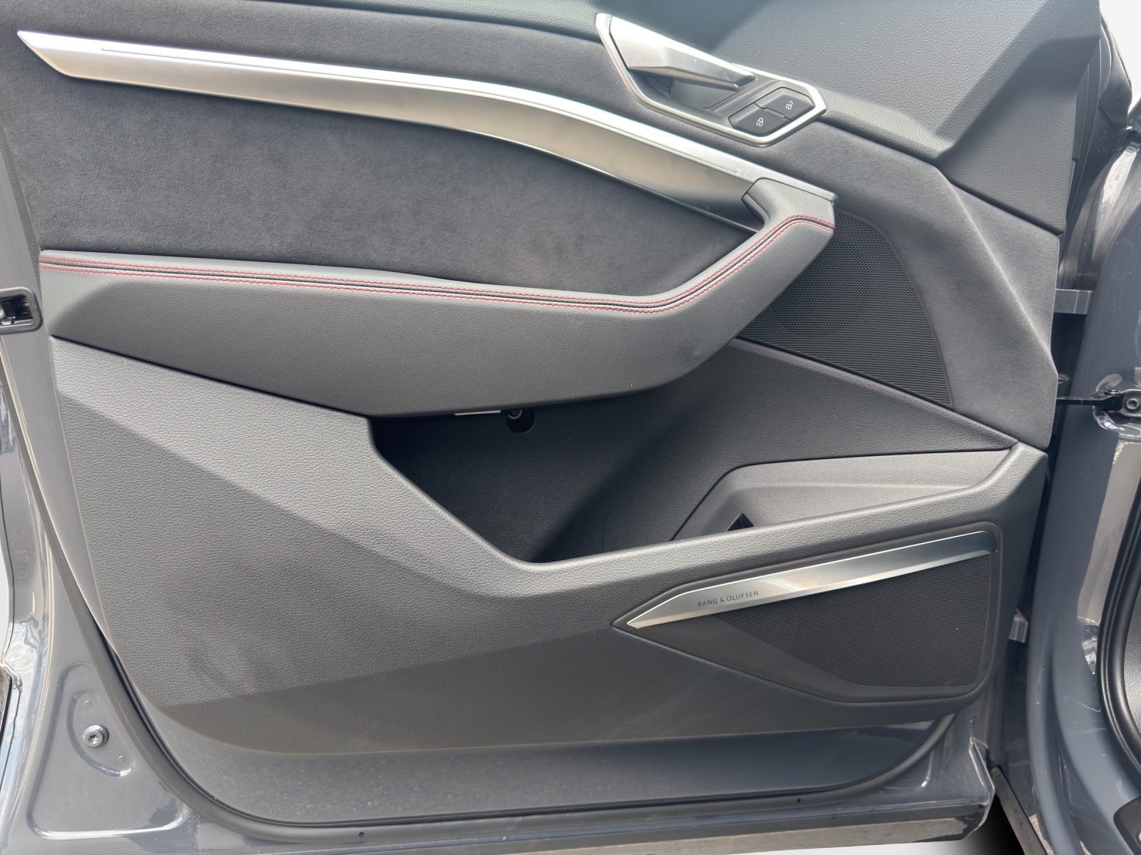 Audi Q8 e-tron - Bild folgt... 1