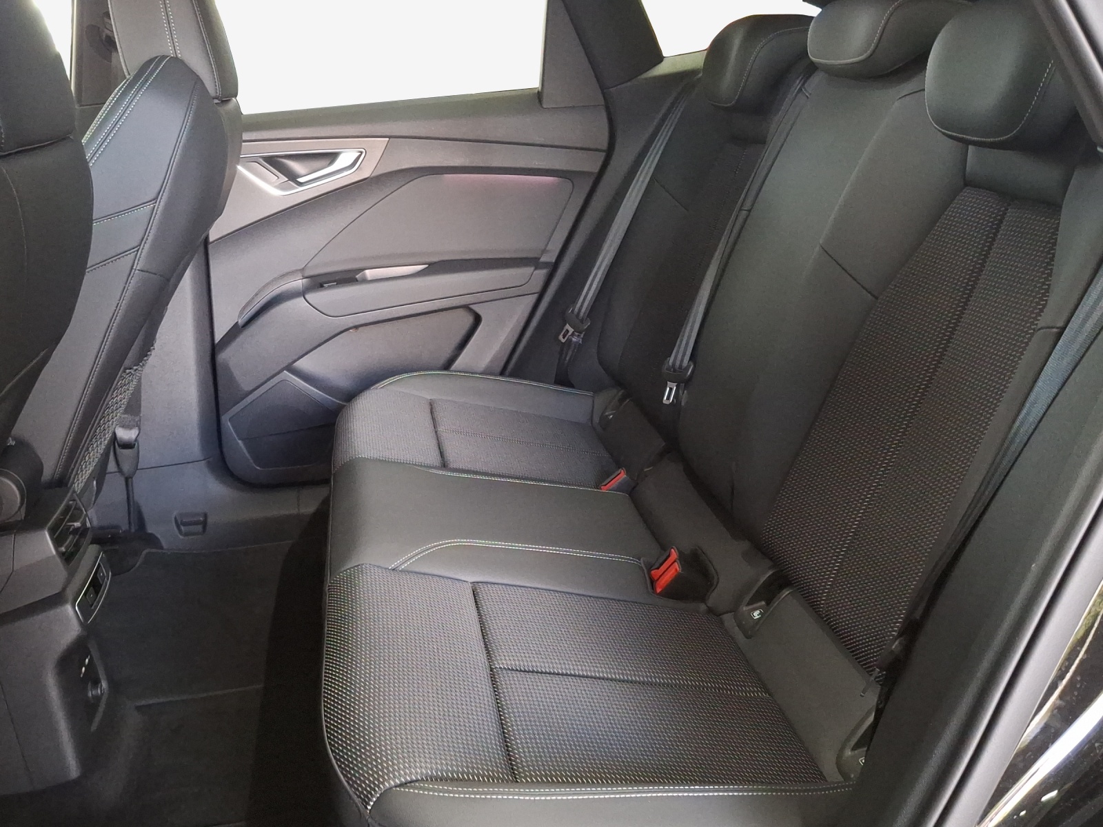 Audi Q4 e-tron - Bild folgt... 1